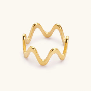 Mollie Wavy Ring